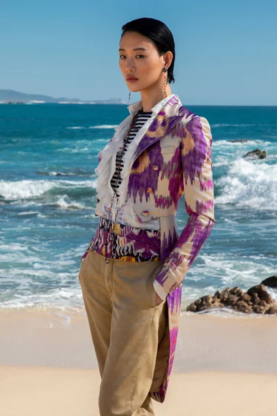Look 10